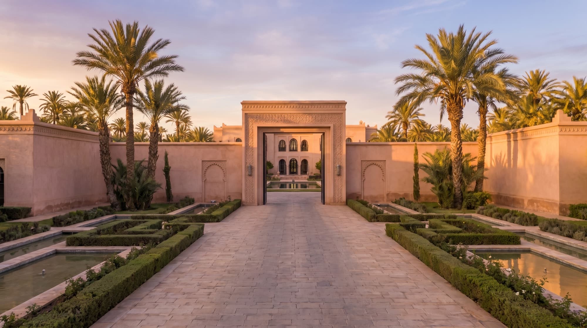Palmeraie Signature Estate — Entrance & facade